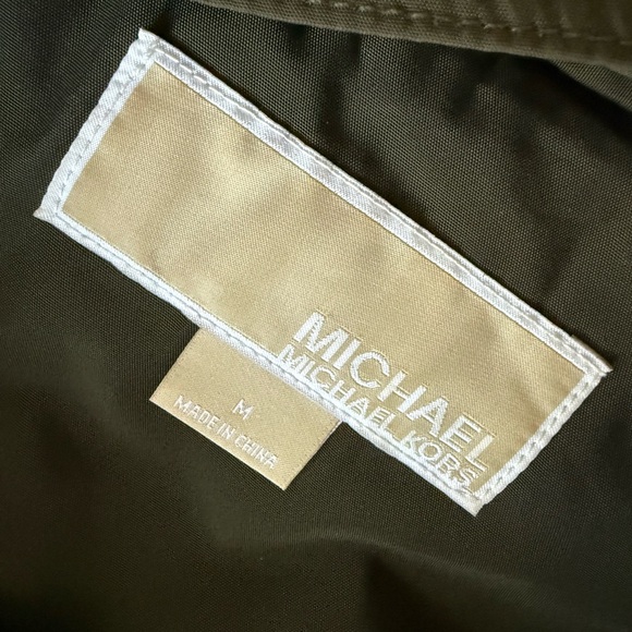 Michael Kors Green Lightweight Anorak Rain Jacket Hood w/Drawstrings Size: Med - Picture 13 of 16